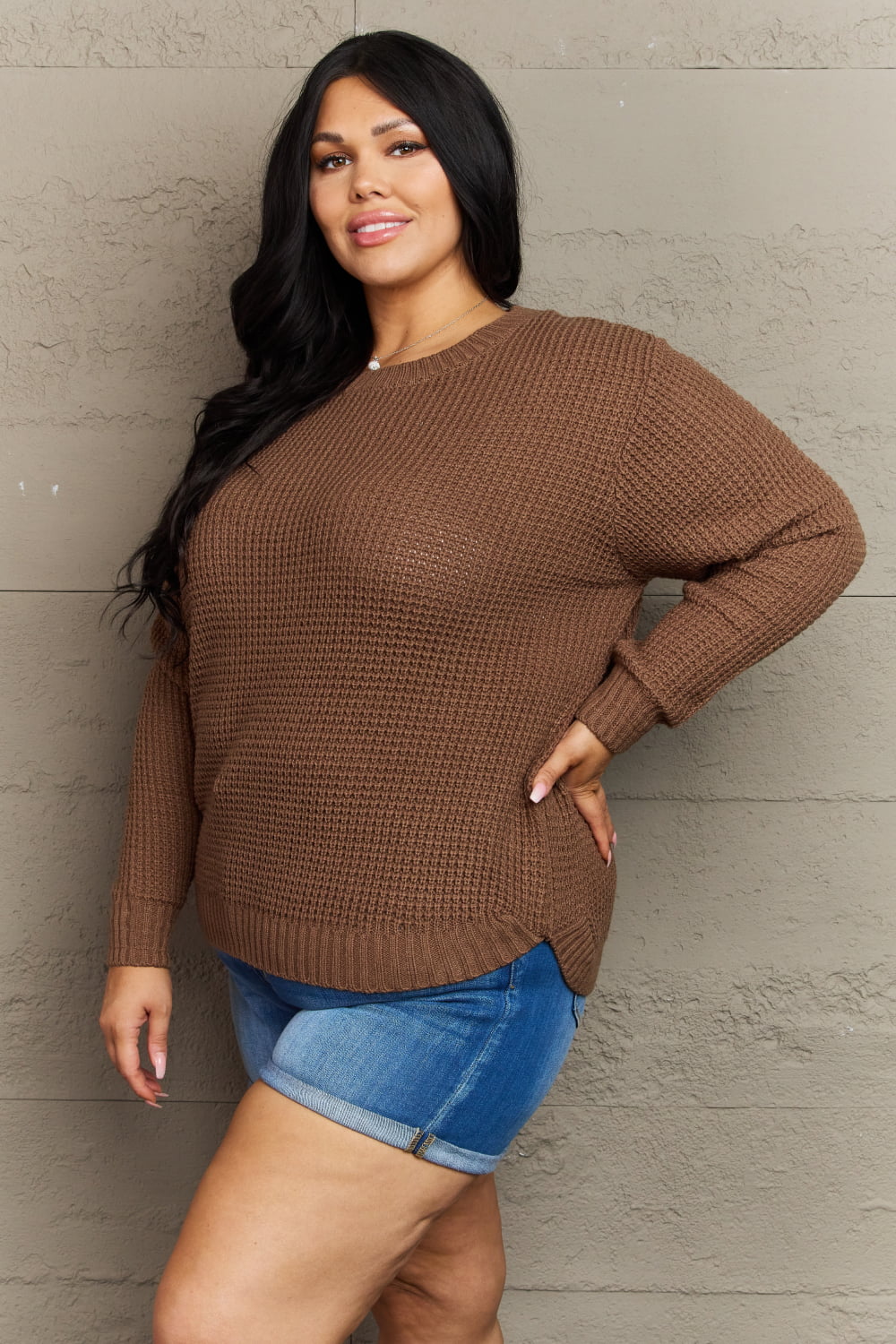 Pull en tricot gaufré taille haute Zenana Breezy Days grande taille