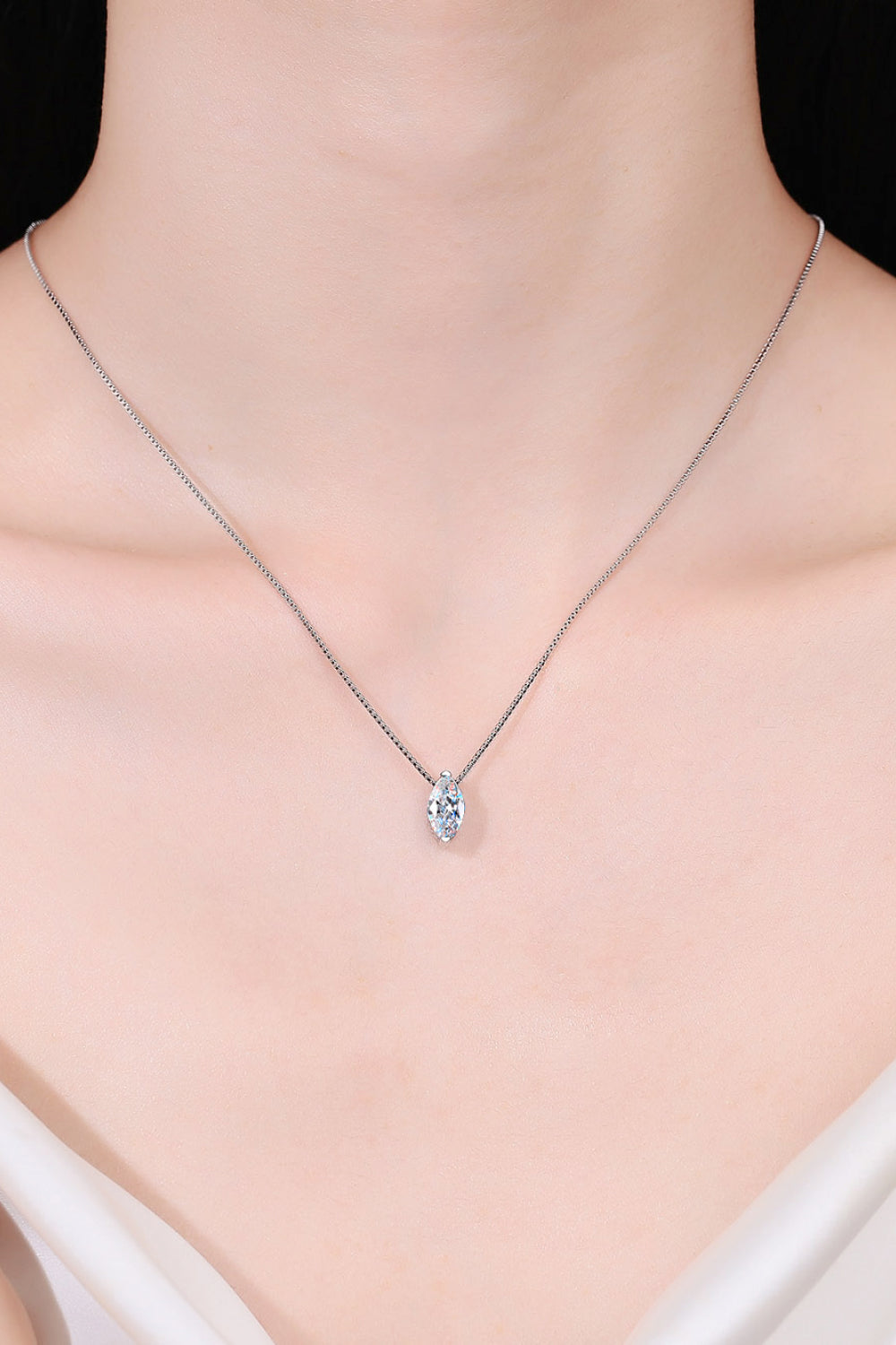 Collier en argent sterling 925 avec moissanite de 1 carat