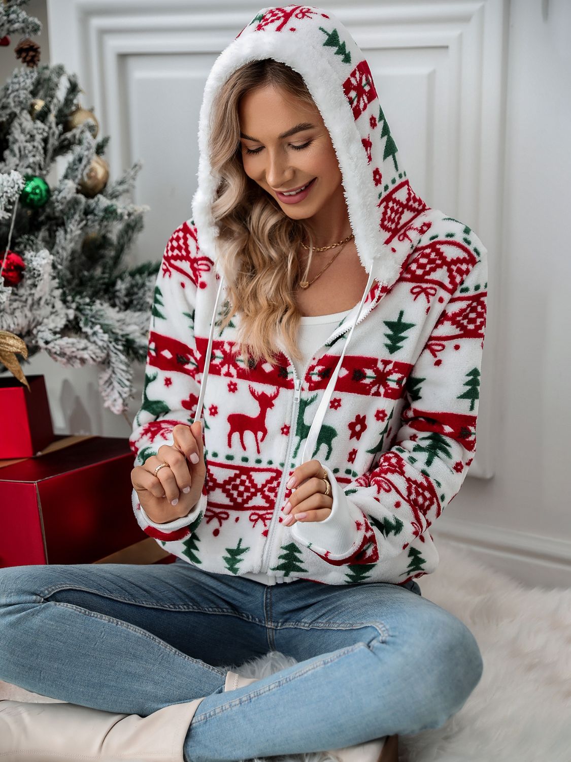 Veste à capuche zippée avec cordon de serrage et élément de Noël