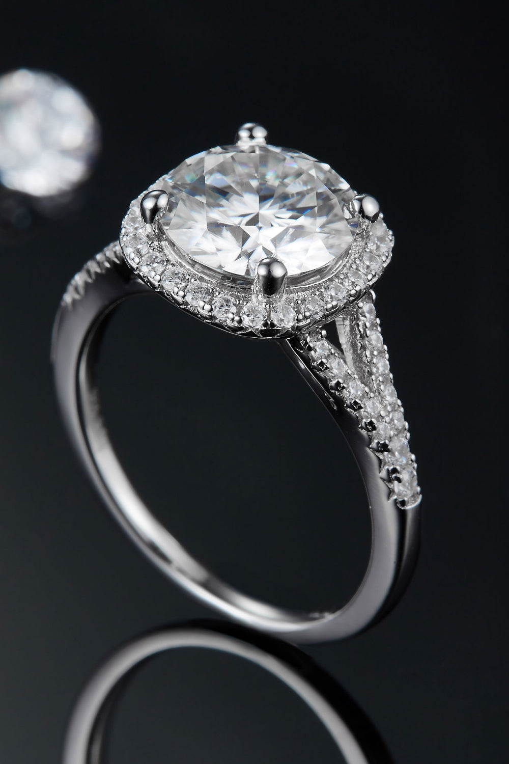 Bague halo en moissanite de 3 carats