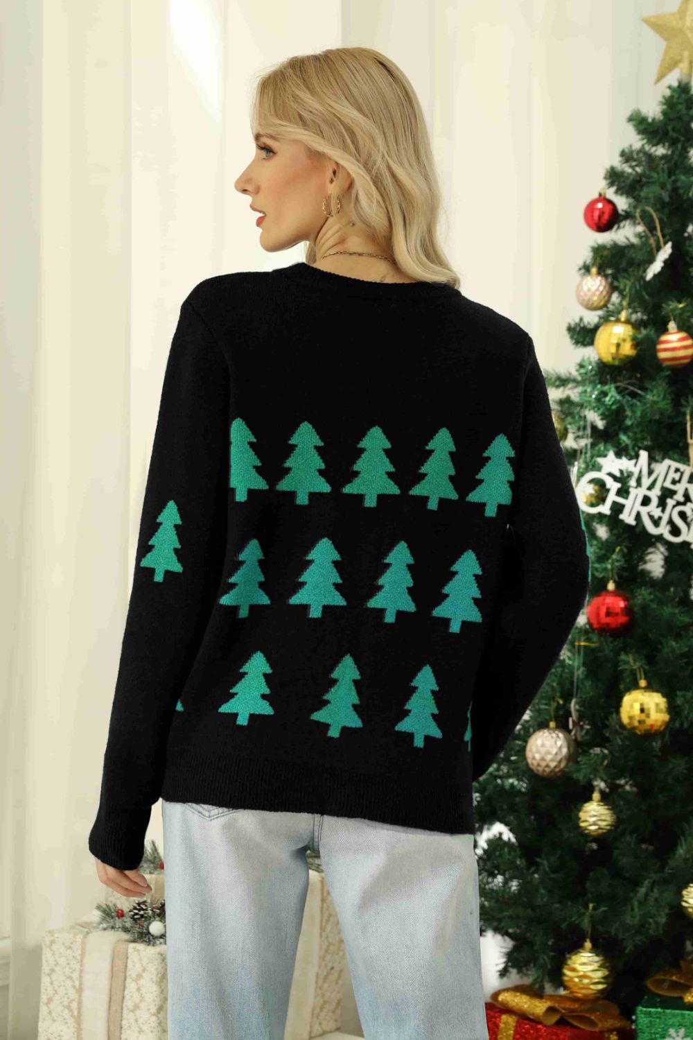 Pull à col rond et bordure côtelée motif sapin de Noël