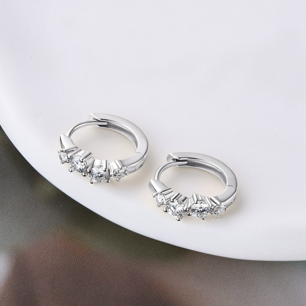 Boucles d'oreilles créoles en argent sterling 925 avec moissanite