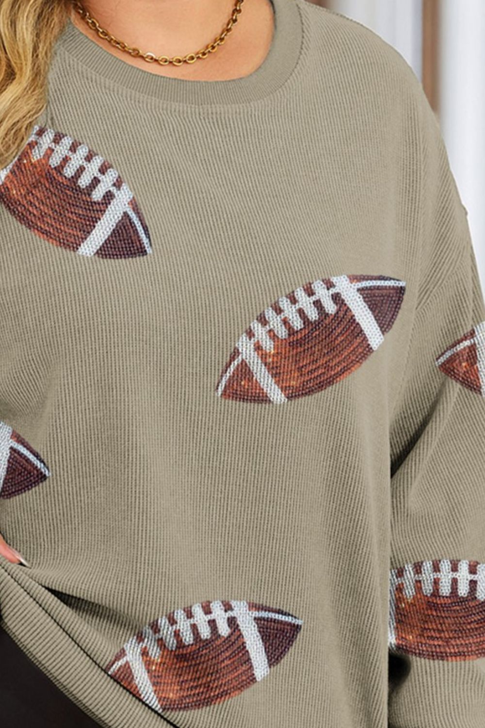 Sweat-shirt de football à paillettes à épaules tombantes grande taille