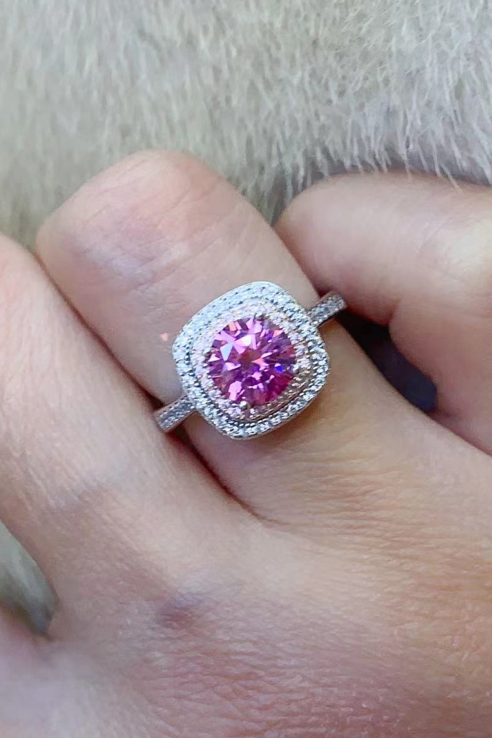 Bague bicolore en moissanite de 1 carat