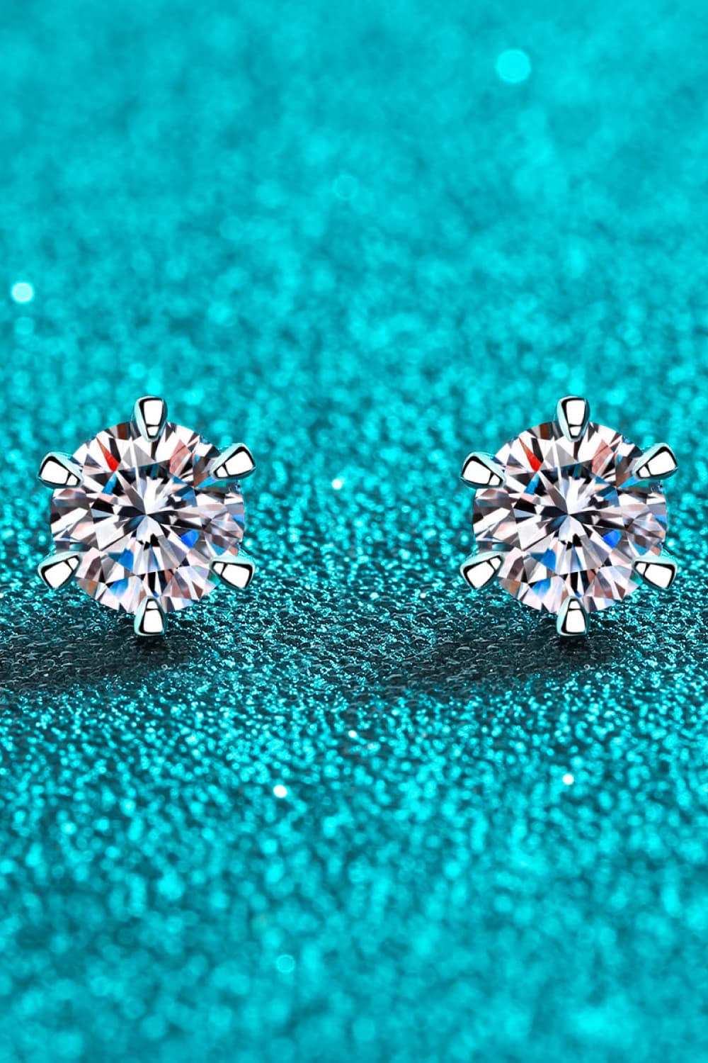 Boucles d'oreilles à tige en plaqué rhodium avec moissanite de 1 carat