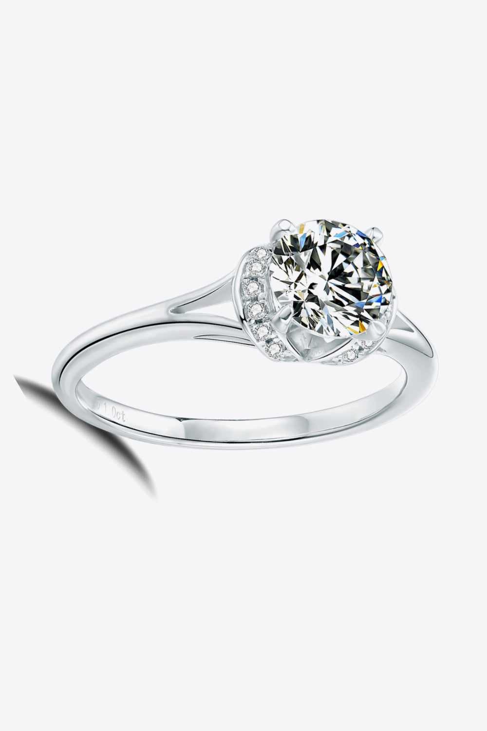 Bague à tige fendue en moissanite de 1 carat