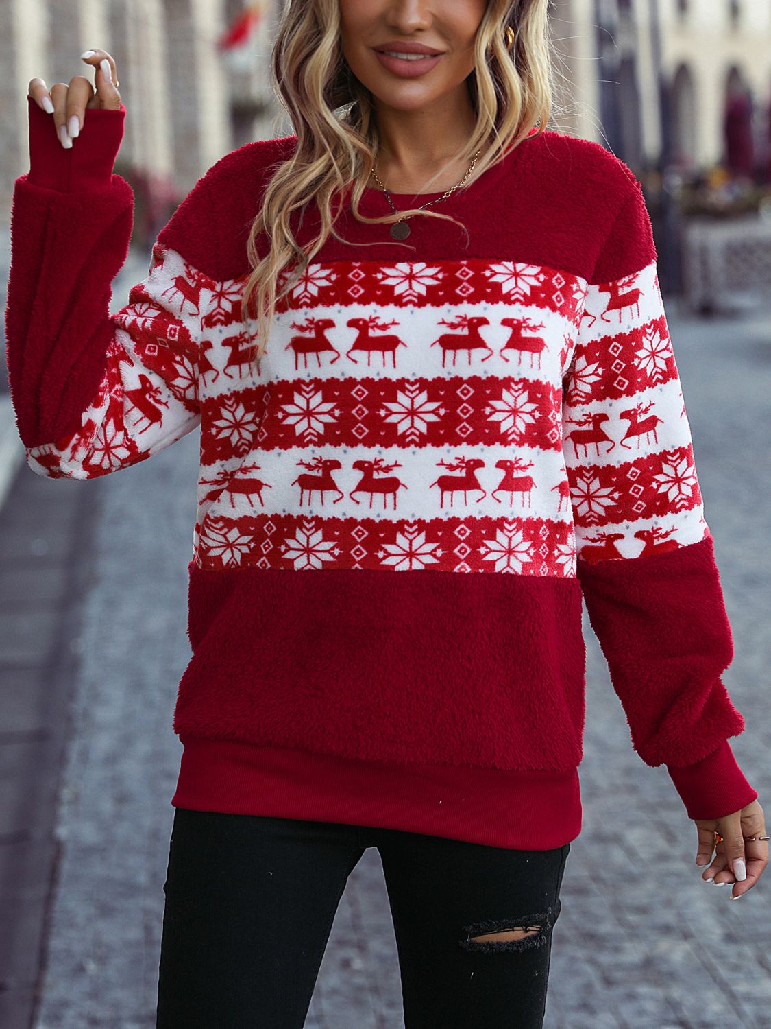 Sweat-shirt à manches longues et col rond avec éléments de Noël