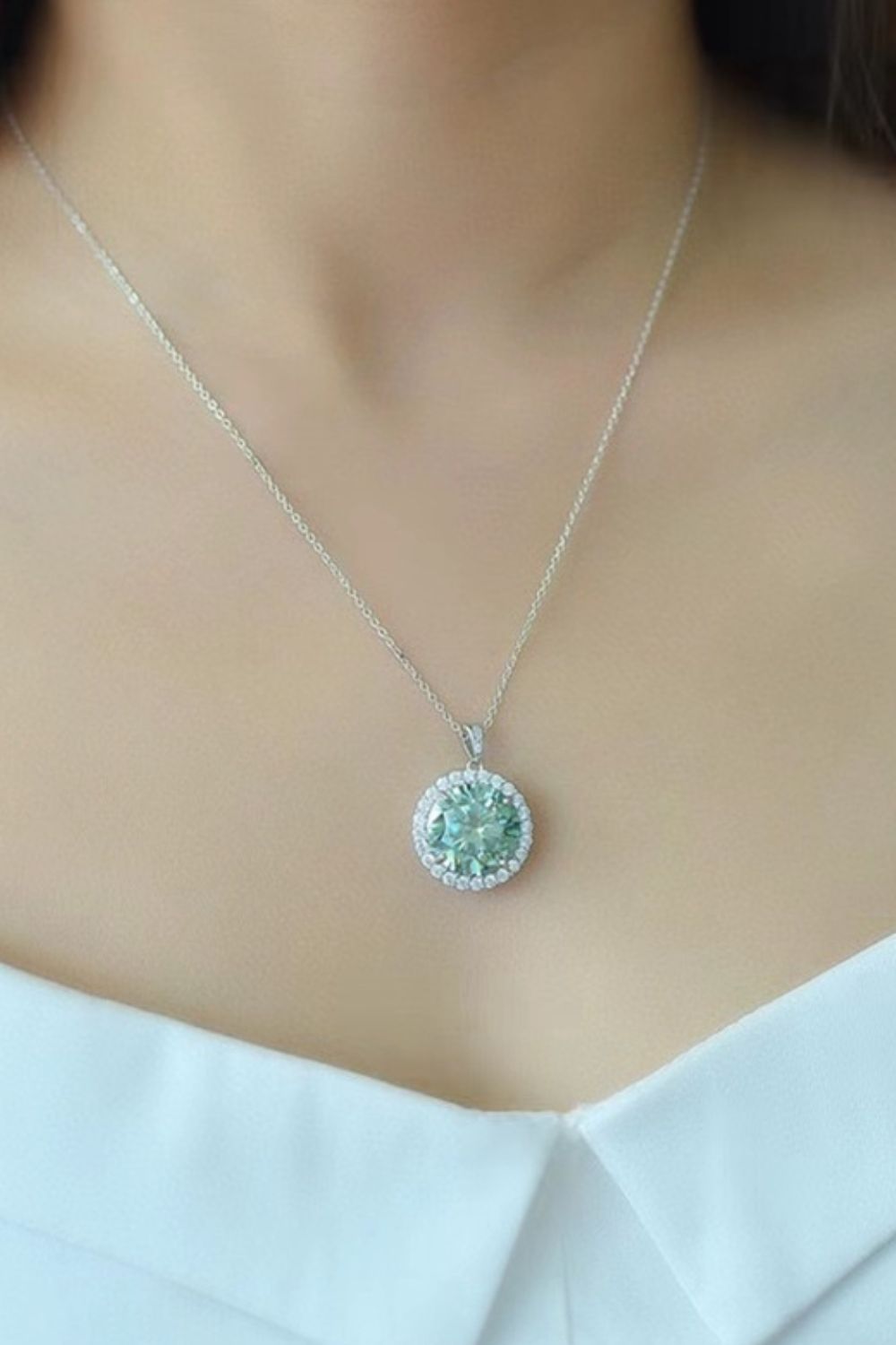 Collier avec pendentif en moissanite de 10 carats plaqué platine