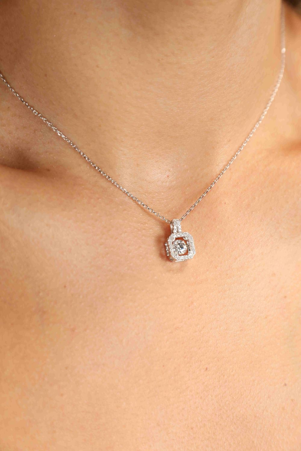 Collier en argent sterling 925 avec moissanite adorée