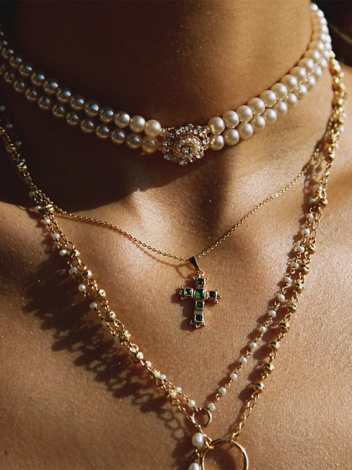 Collier avec pendentif croix en acier inoxydable et zircon