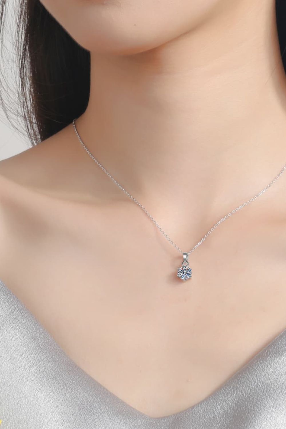 Collier en argent sterling 925 avec moissanite de 1 carat