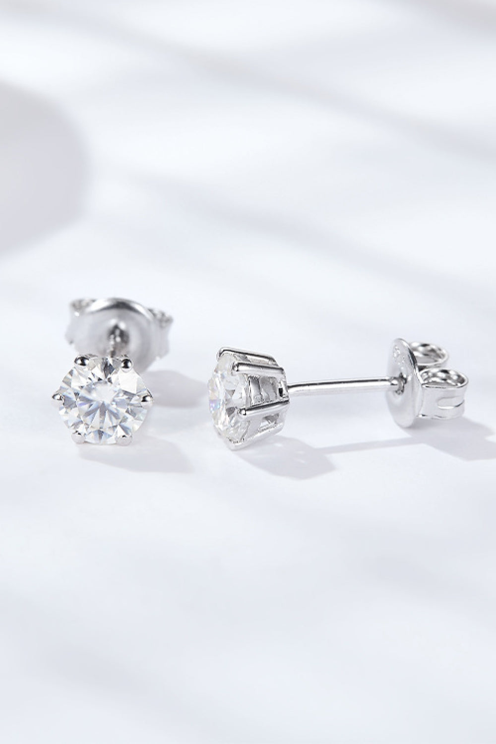 Boucles d'oreilles à tige en moissanite « Bonnes journées à venir »